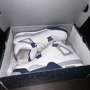 Jordan 4 Retro Midnight Navy